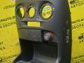 консоль салона Fiat Punto 2 поколение 2002, 1.2 л., 188 A4.000, бензин, 5МКПП, серый, хетчбэк 3 дв., передний привод - фото №2