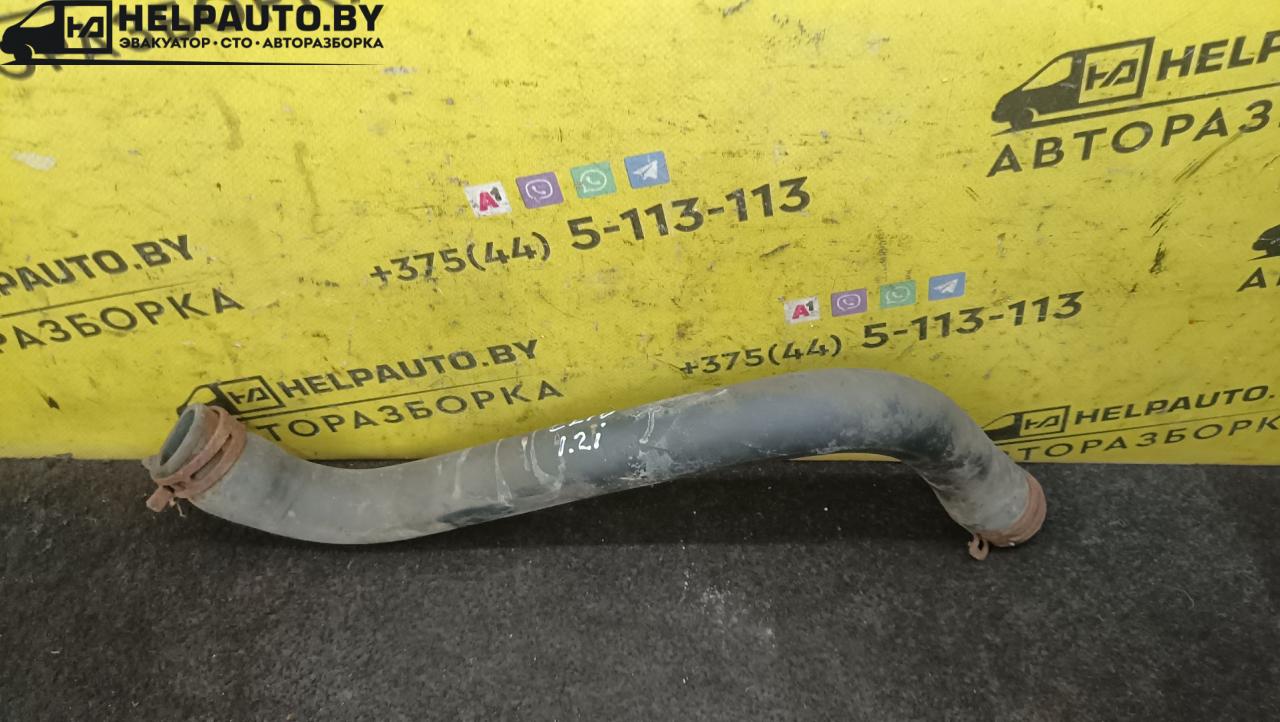 патрубок радиатора Renault Clio 2 поколение 1998, 1.2 л., бензин, золотистый, хетчбэк 3 дв., передний привод - фото №1