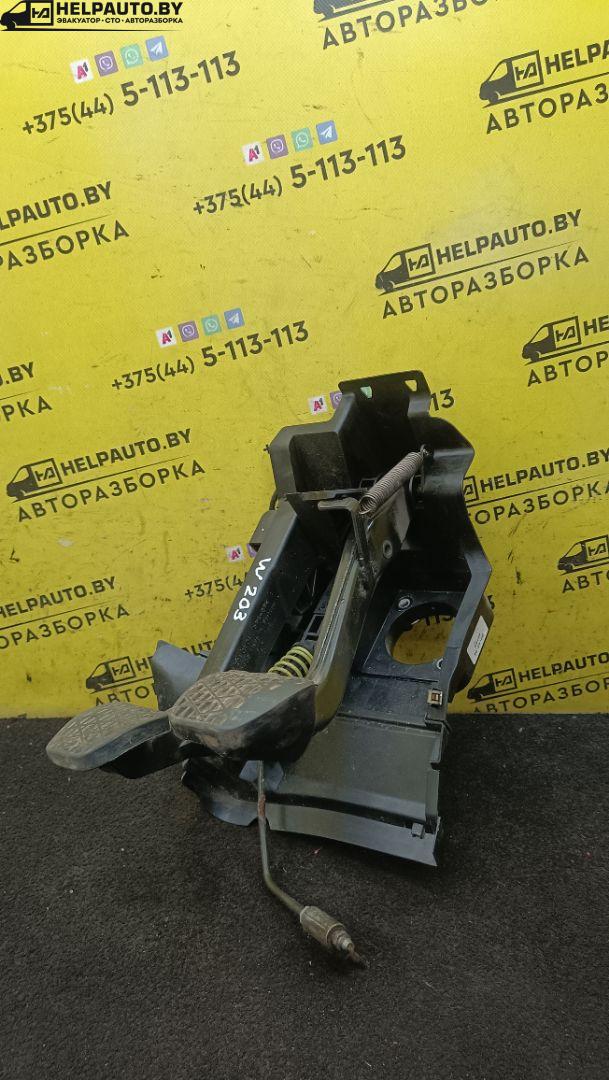 узел педальный (блок педалей) Mercedes-Benz C-Класс W203/S203/CL203 2000, 1.8 л., бензин, МКПП, белый, седан, задний привод - фото №1