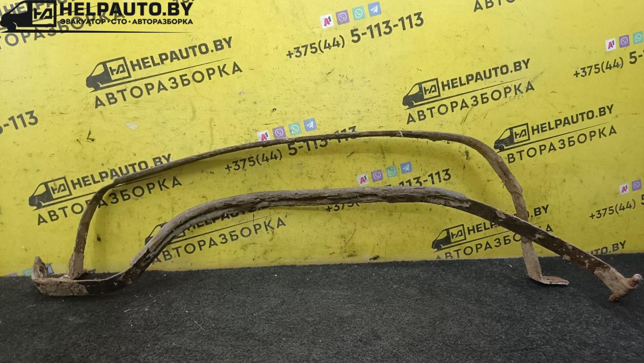 крепление бака топливного Hyundai Lantra J2 1997, 1.5 л., G4EK, бензин, МКПП, бордовый, универсал, передний привод - фото №1