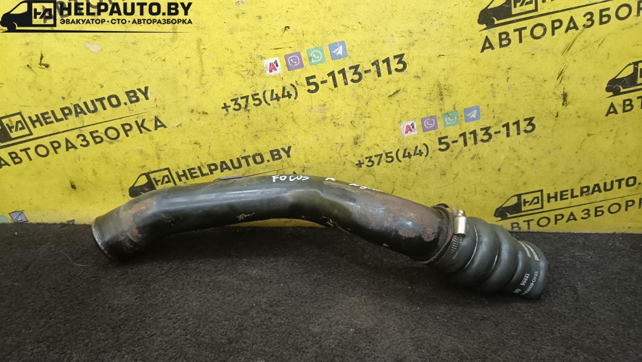 патрубок интеркулера Ford Focus 1 поколение 2001, 1.8 л., дизель, МКПП, синий, универсал, передний привод - фото №1