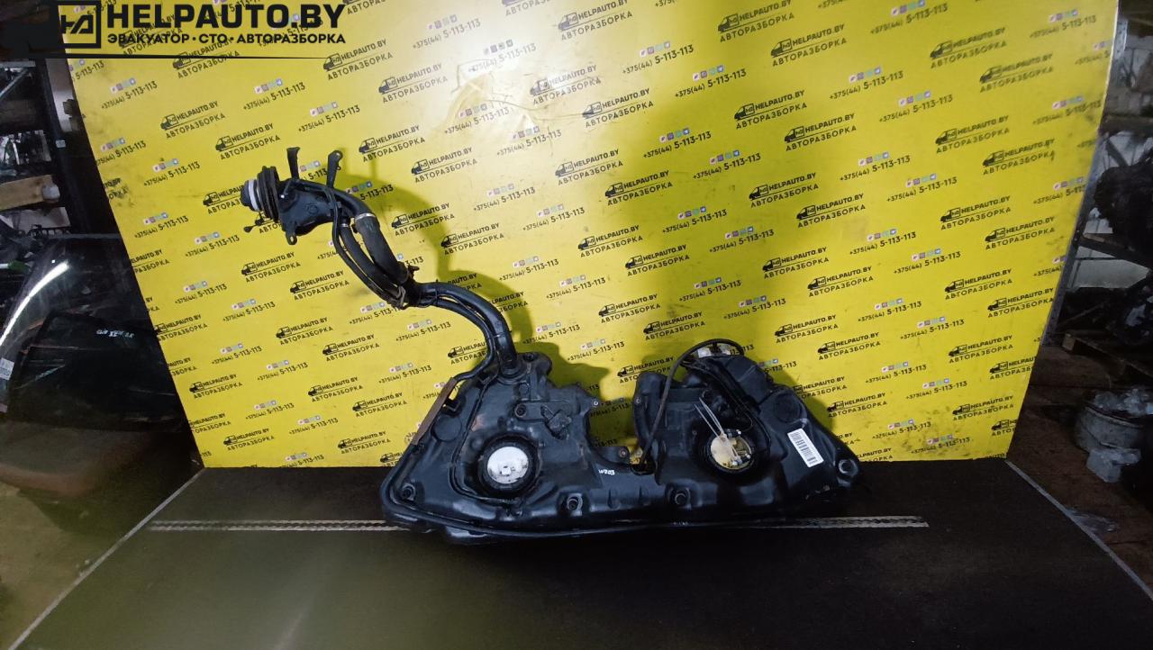 колба в бак Mercedes-Benz C-Класс W203/S203/CL203 2000, 1.8 л., бензин, МКПП, белый, седан, задний привод - фото №1