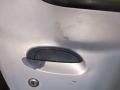 ручка наружная Renault Clio 2 поколение 2000, 1.4 л., бензин, МКПП, серебро, хетчбэк 3 дв., передний привод - фото №3