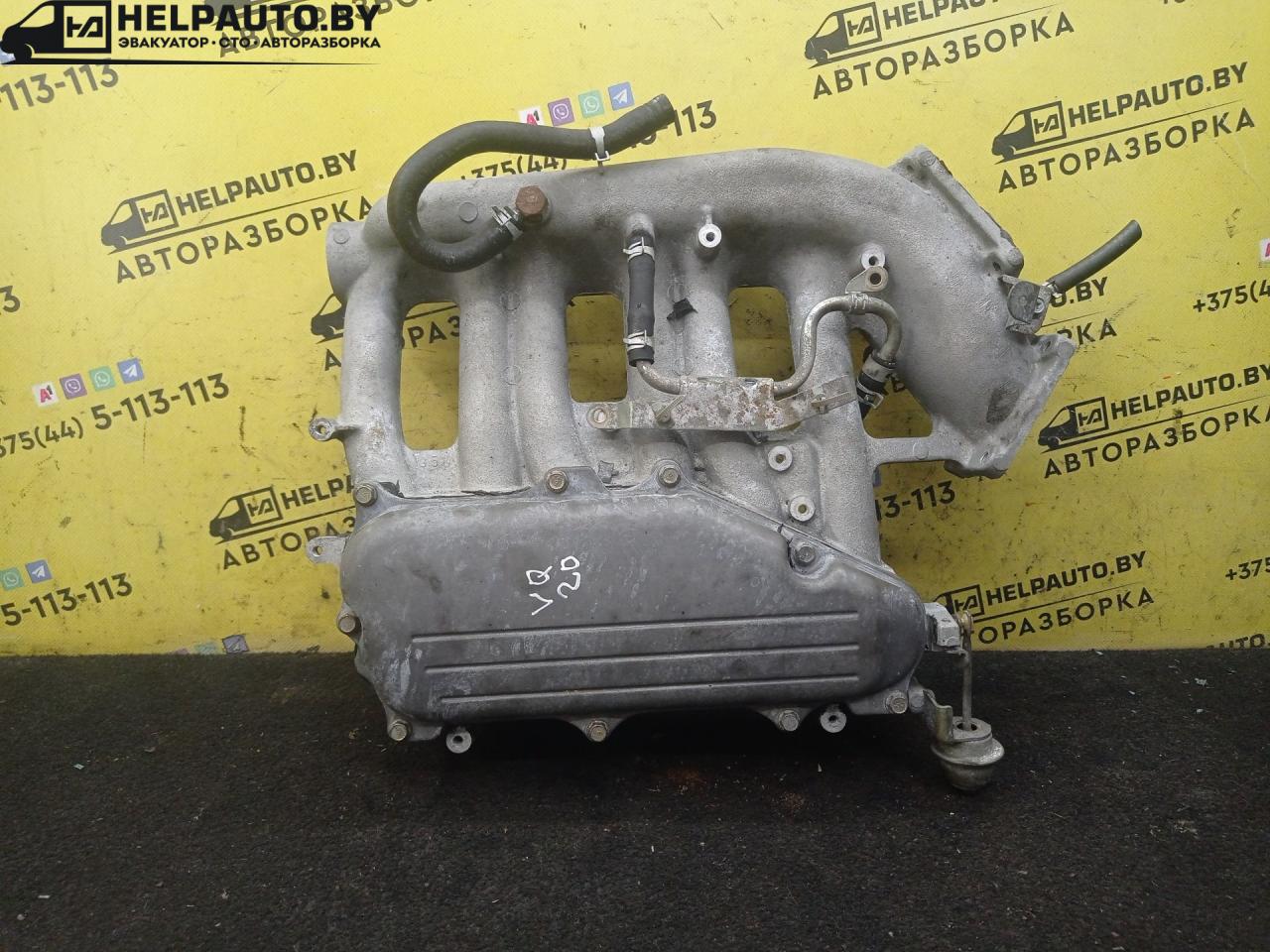 коллектор впускной Nissan Maxima A32 1997, 2.0 л., VQ20DE, бензин, 5МКПП, зеленый, седан, передний привод - фото №1