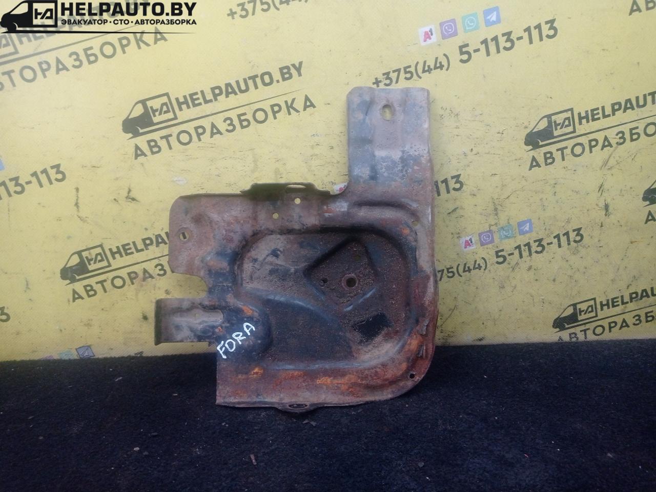полка аккумулятора Chery Fora 1 поколение 2009, 2.0 л., SQR484F, бензин, 5МКПП, черный, передний привод - фото №1