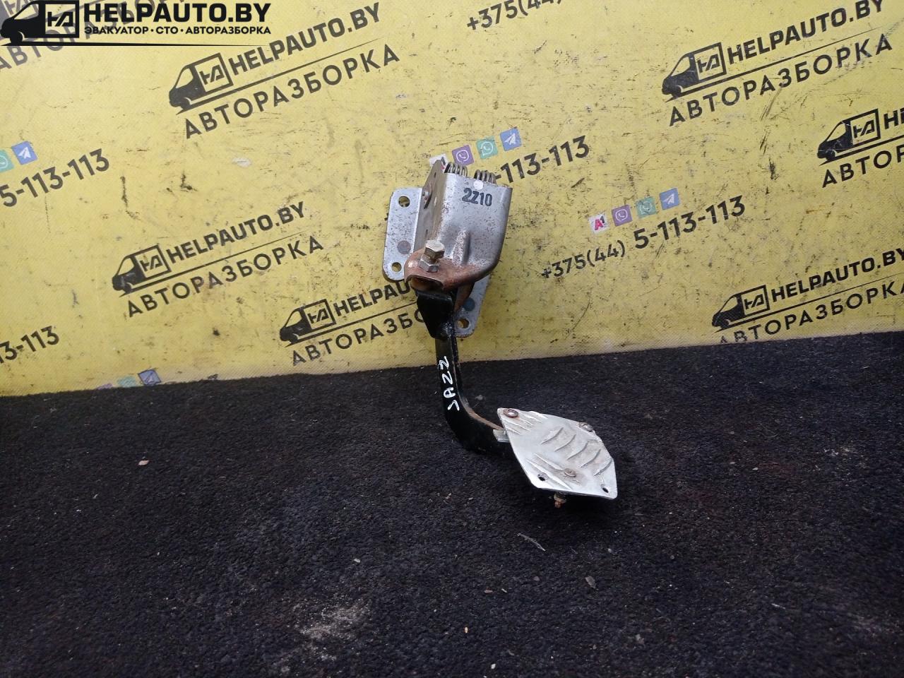 педаль тормоза Honda Jazz 1 поколение 2002, 1.3 л., L13B, бензин, МКПП, голубой, хетчбэк 5 дв., передний привод - фото №1