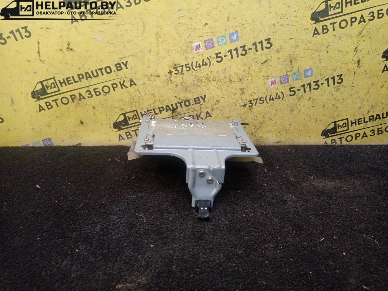 блок управления двигателем Toyota Yaris P1 2001, 1.0 л., 1SZ-FE, бензин, МКПП, серебро, хетчбэк 5 дв., передний привод - фото №1