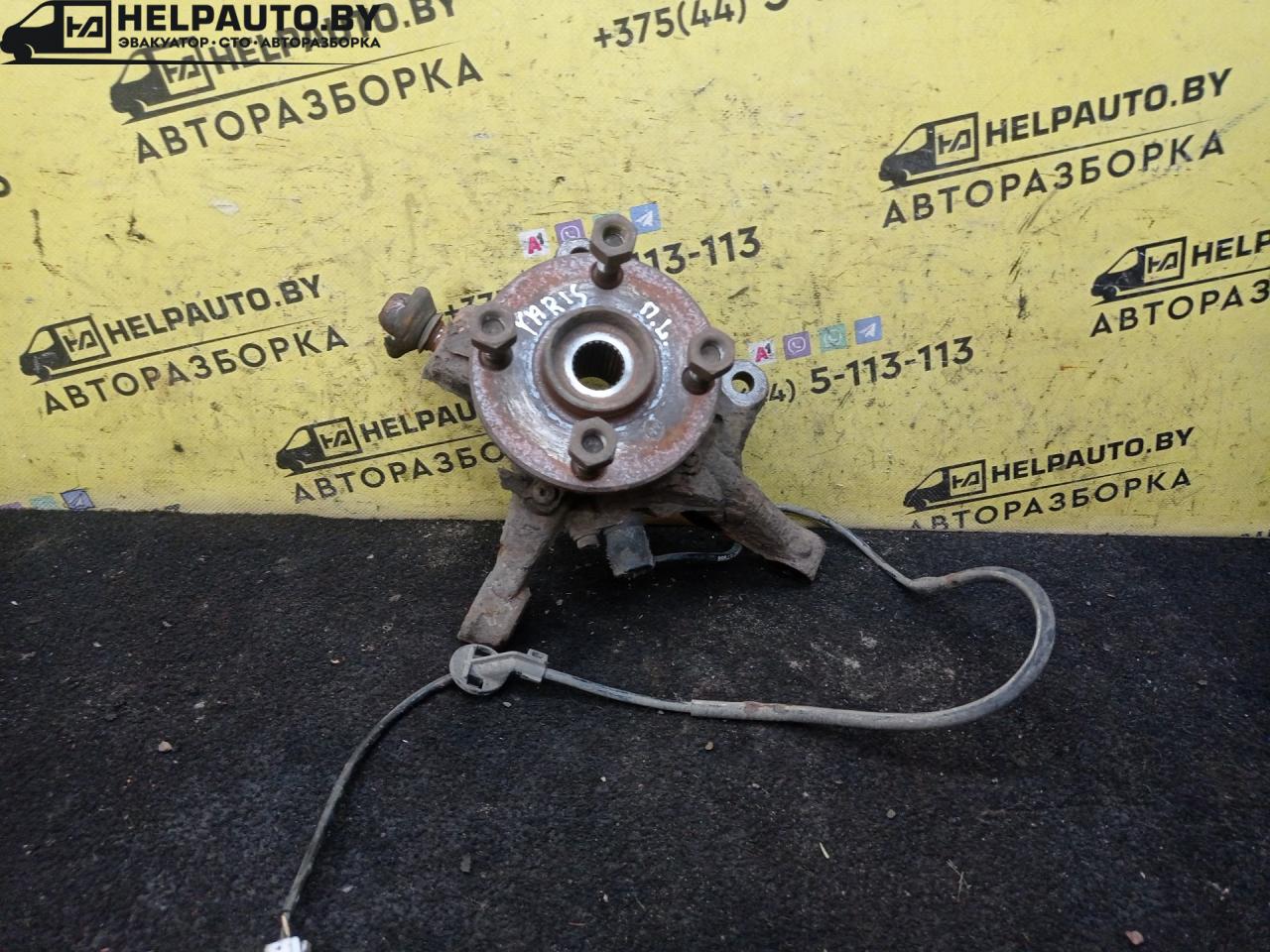 ступица передняя левая Toyota Yaris P1 2001, 1.0 л., 1SZ-FE, бензин, МКПП, серебро, хетчбэк 5 дв., передний привод - фото №1