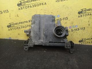 корпус воздушного фильтра Toyota Yaris P1 2001, 1.0 л., 1SZ-FE, бензин, МКПП, серебро, хетчбэк 5 дв., передний привод