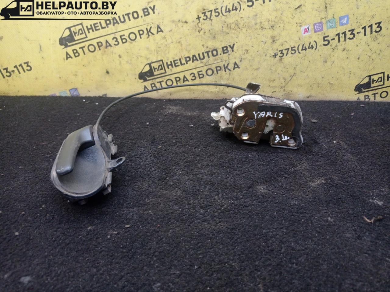 ручка внутренняя Toyota Yaris P1 2001, 1.0 л., 1SZ-FE, бензин, МКПП, серебро, хетчбэк 5 дв., передний привод - фото №1