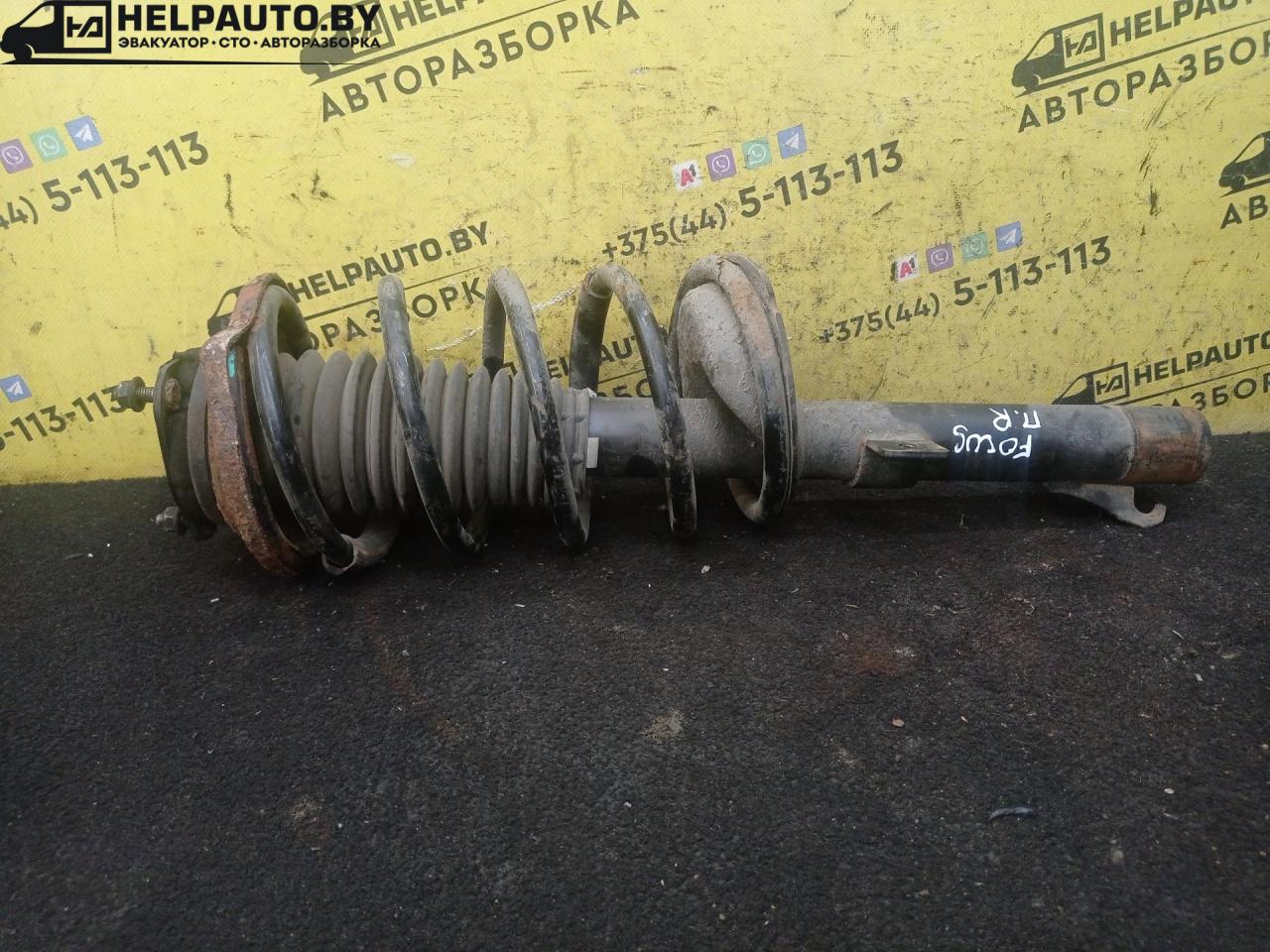 стойка передняя правая Ford Focus USA 1 поколение 2000, 2.0 л., бензин, АКПП, универсал, передний привод - фото №1