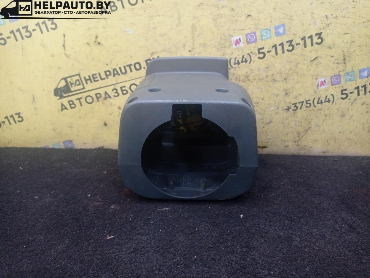 кожух рулевой колонки Nissan Maxima A32 1997, 2.0 л., VQ20DE, бензин, 5МКПП, зеленый, седан, передний привод - фото №1