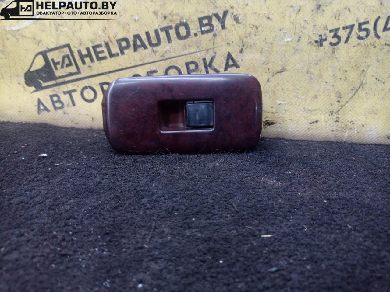 кнопка стеклоподъемника заднего левого Nissan Maxima A32 1997, 2.0 л., VQ20DE, бензин, 5МКПП, зеленый, седан, передний привод - фото №1