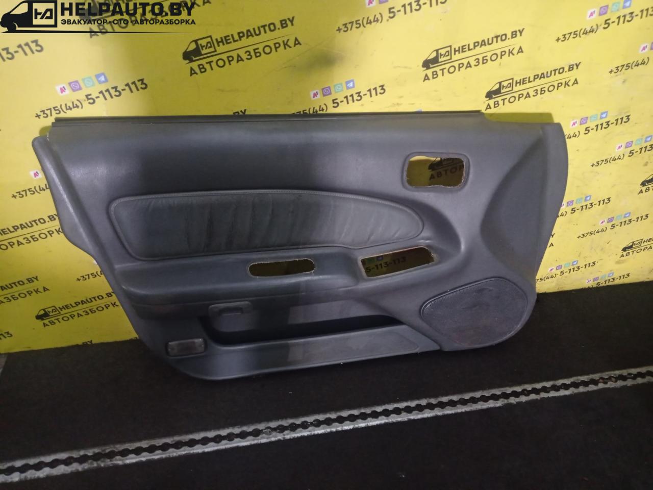 обшивка двери передняя левая Nissan Maxima A32 1997, 2.0 л., VQ20DE, бензин, 5МКПП, зеленый, седан, передний привод - фото №1