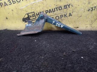 петля капота левая Nissan Maxima A32 1997, 2.0 л., VQ20DE, бензин, 5МКПП, зеленый, седан, передний привод