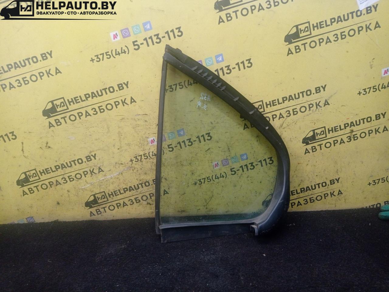 форточка задняя правая Nissan Maxima A32 1997, 2.0 л., VQ20DE, бензин, 5МКПП, зеленый, седан, передний привод - фото №1