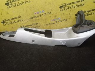консоль салона Fiat Punto 2 поколение 2002, 1.8 л., 188 A6.000, бензин, МКПП, серый, хетчбэк 3 дв., передний привод