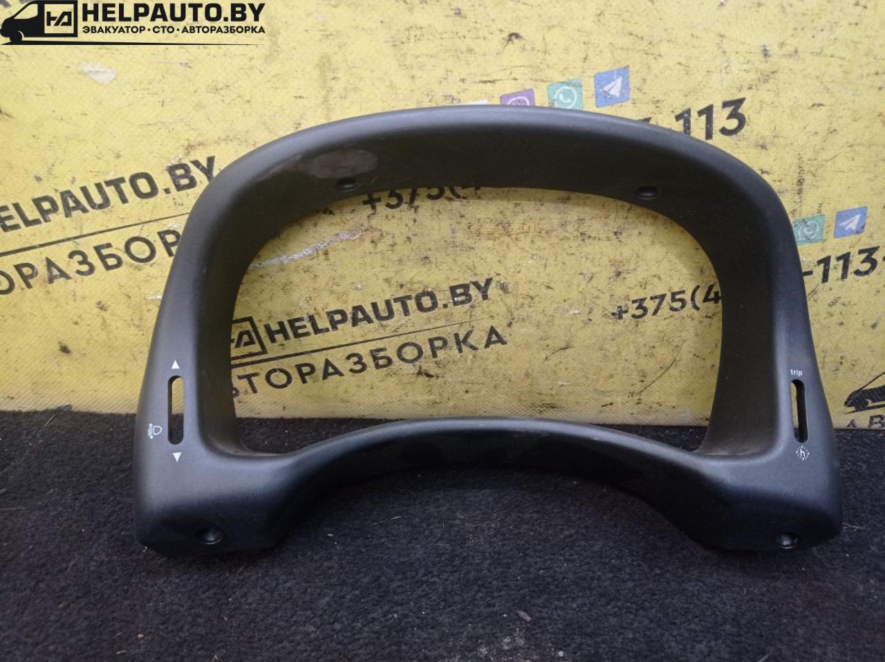 рамка панели приборов Fiat Punto 2 поколение 2002, 1.8 л., 188 A6.000, бензин, МКПП, серый, хетчбэк 3 дв., передний привод - фото №1