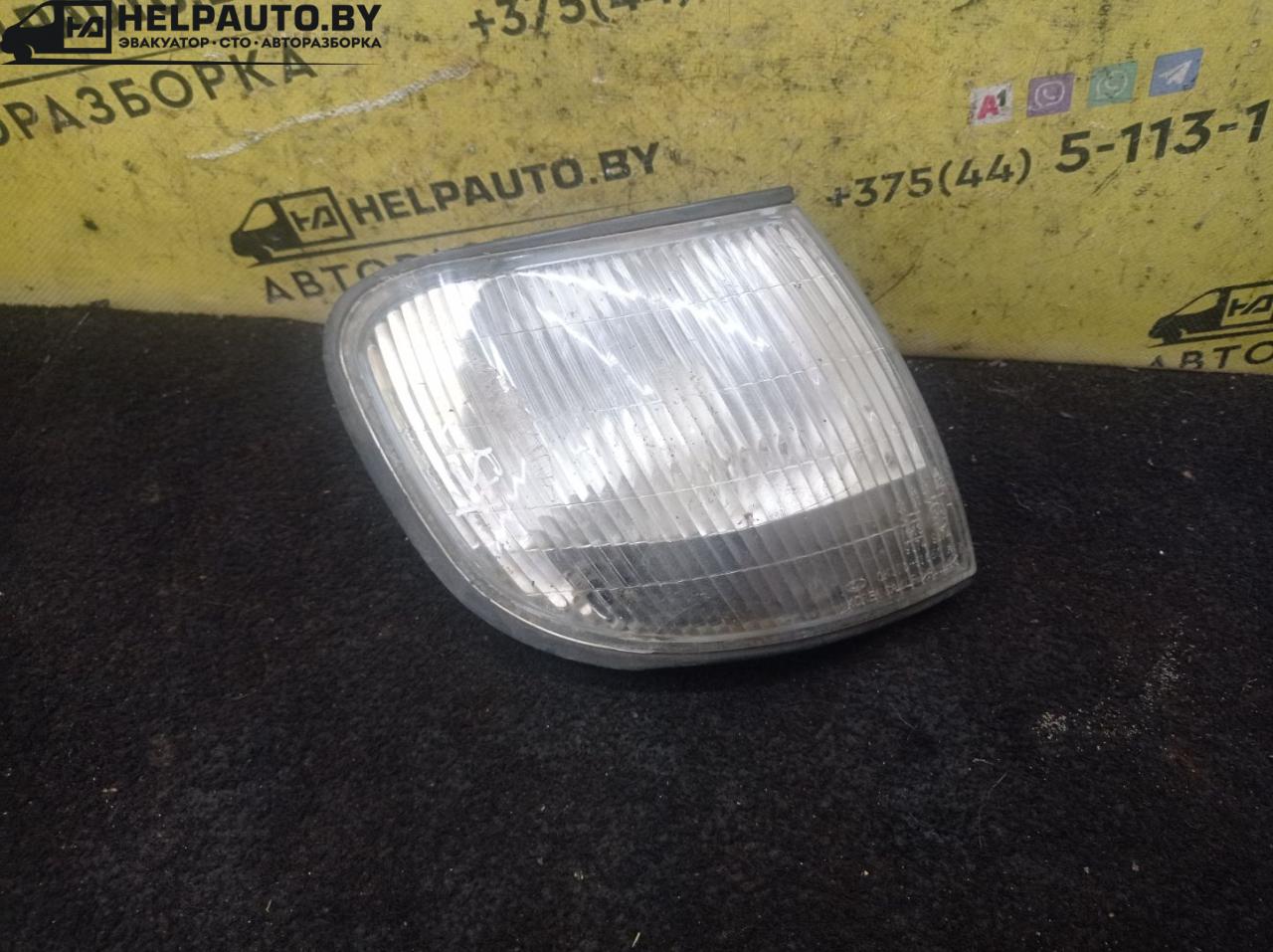 поворотник правый Kia Sportage 1 поколение 1999, 2.0 л., FE (16V), бензин, МКПП, синий, внедорожник 5 дв., полный подключаемый привод - фото №1