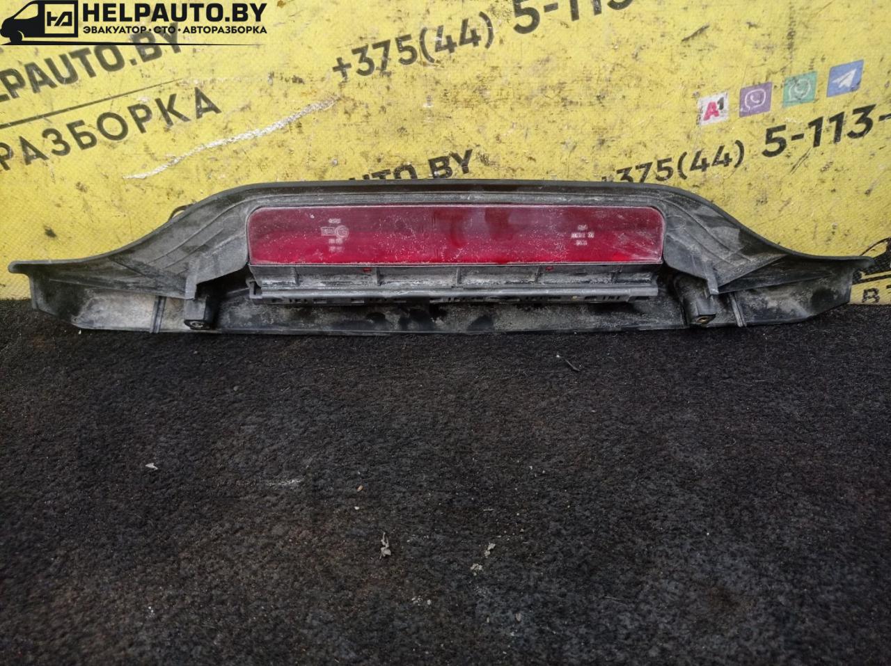 дополнительный стоп-сигнал Fiat Punto 2 поколение 2002, 1.8 л., 188 A6.000, бензин, МКПП, серый, хетчбэк 3 дв., передний привод - фото №1