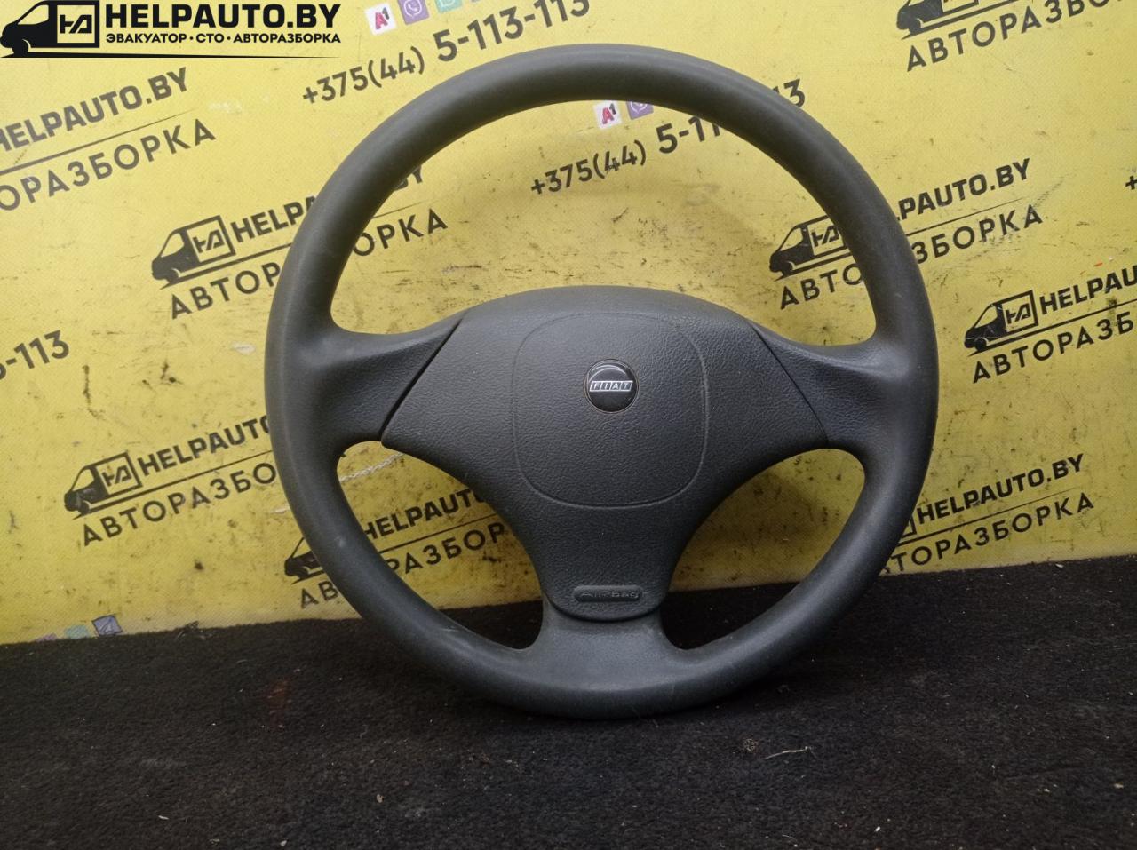 руль Fiat Palio 1 поколение 1998, 1.2 л., бензин, МКПП, черный, универсал, передний привод - фото №1