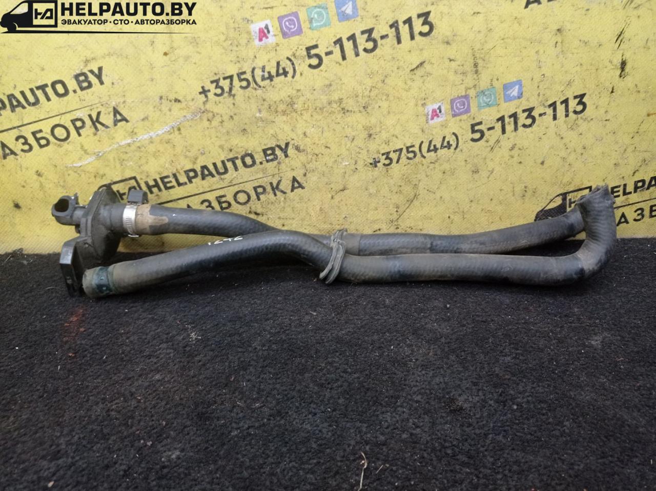 патрубок отопителя (печки) Fiat Palio 1 поколение 1998, 1.2 л., бензин, МКПП, черный, универсал, передний привод - фото №1
