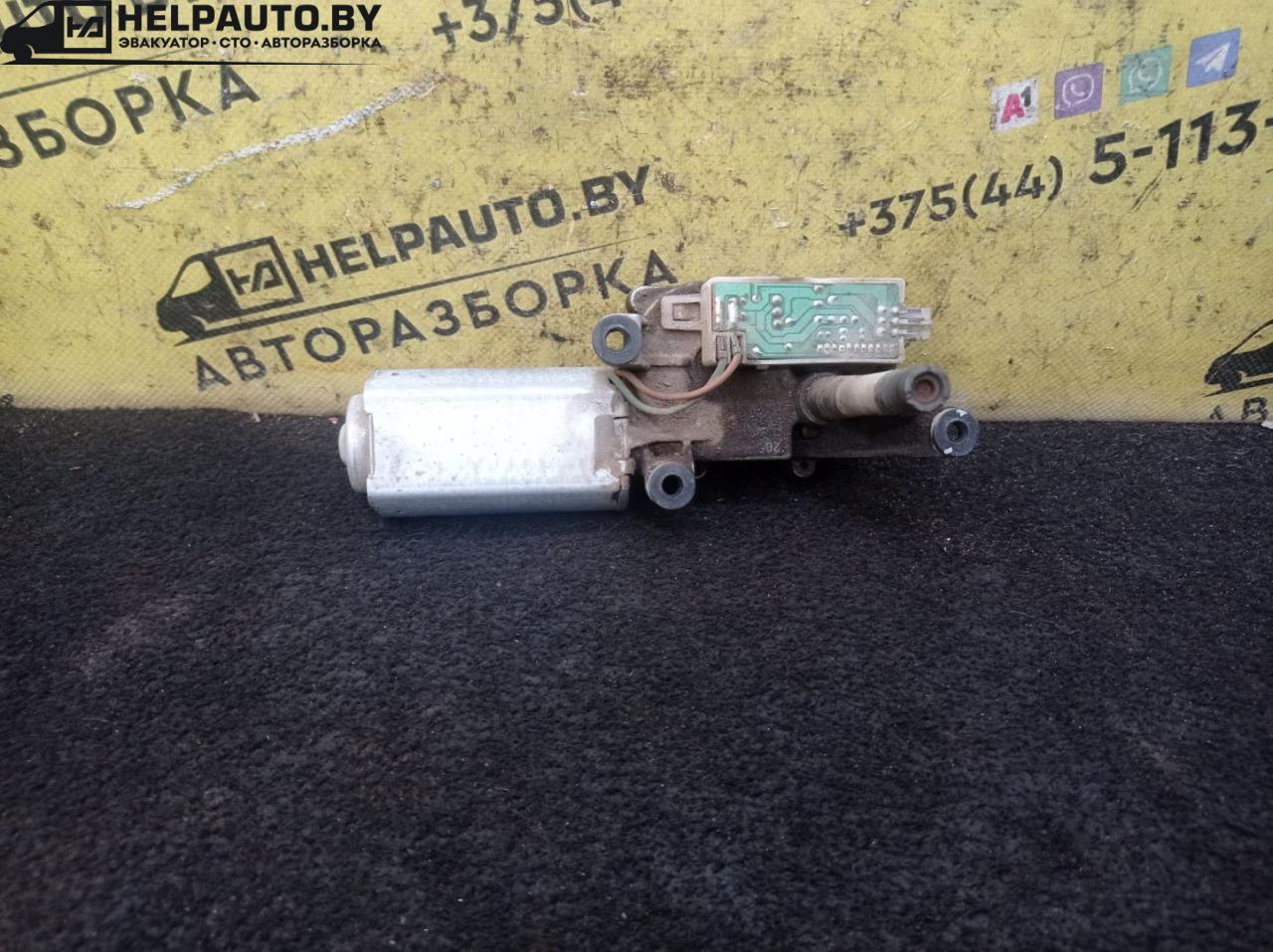 моторчик заднего стеклоочистителя (дворника) Fiat Palio 1 поколение 1998, 1.2 л., бензин, МКПП, черный, универсал, передний привод - фото №1