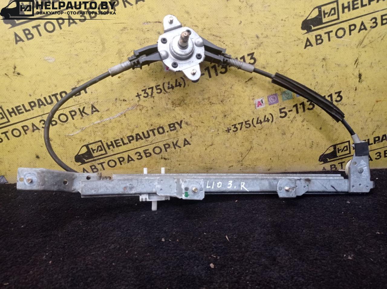 стеклоподъемник задний правый Fiat Palio 1 поколение 1998, 1.2 л., бензин, МКПП, черный, универсал, передний привод - фото №1