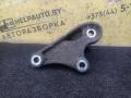 подушка крепления КПП Ford Focus 1 поколение 2001, 1.8 л., дизель, МКПП, синий, универсал, передний привод - фото №2