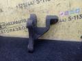 подушка крепления КПП Ford Focus 1 поколение 2001, 1.8 л., дизель, МКПП, синий, универсал, передний привод - фото №3