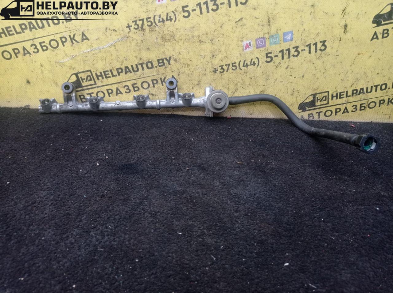 топливная рампа Toyota Yaris P1 2001, 1.0 л., 1SZ-FE, бензин, МКПП, серебро, хетчбэк 5 дв., передний привод - фото №1