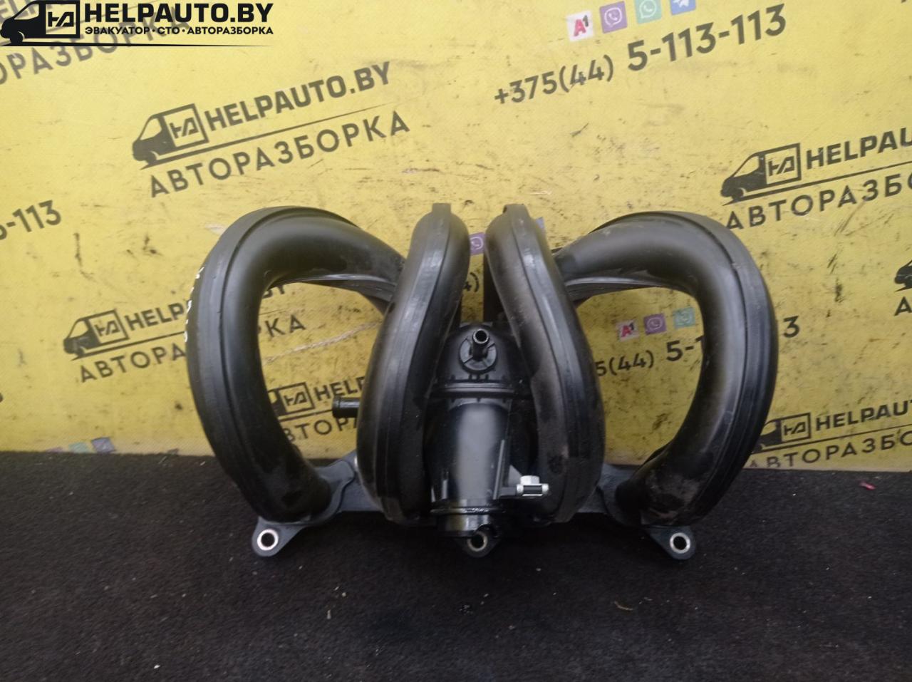 коллектор впускной Toyota Yaris P1 2001, 1.0 л., 1SZ-FE, бензин, МКПП, серебро, хетчбэк 5 дв., передний привод - фото №1