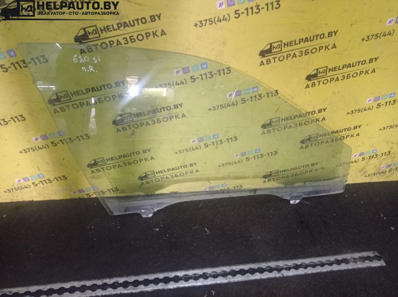 стекло двери передней правой Rover 600 Series 1 поколение 1997, 2.0 л., бензин, МКПП, зеленый, седан, передний привод - фото №1