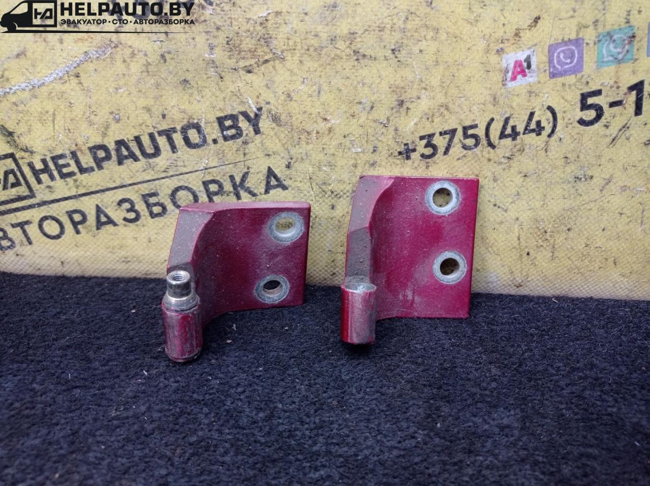 петля двери Alfa Romeo 146 1 поколение 930B 1996, 1.4 л., бензин, МКПП, черный, хетчбэк 5 дв. - фото №1