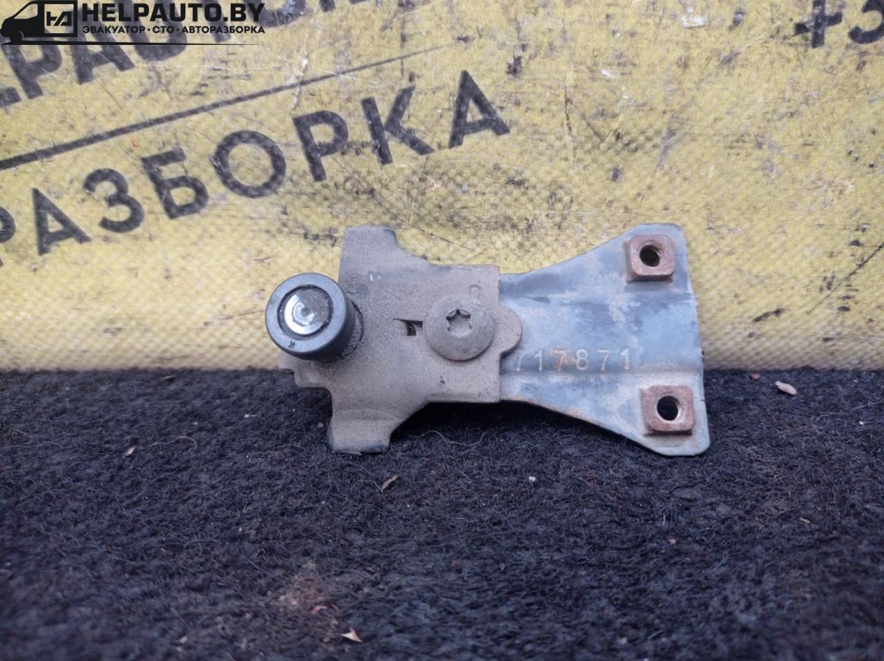 ролик двери сдвижной Chrysler Voyager 3 поколение 1997, 2.4 л., EDZ, бензин, АКПП, зеленый, минивэн, передний привод - фото №1