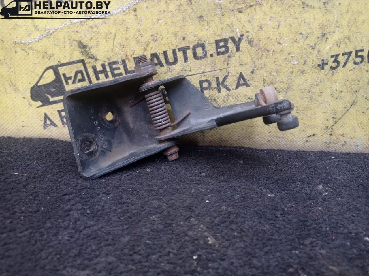 ролик двери сдвижной Chrysler Voyager 3 поколение 1997, 2.4 л., EDZ, бензин, АКПП, зеленый, минивэн, передний привод - фото №1