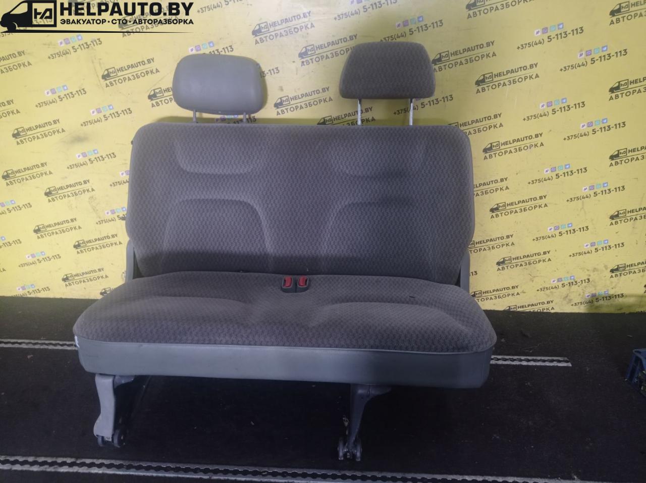 сиденье заднее Chrysler Voyager 3 поколение 1997, 2.4 л., EDZ, бензин, АКПП, зеленый, минивэн, передний привод - фото №1
