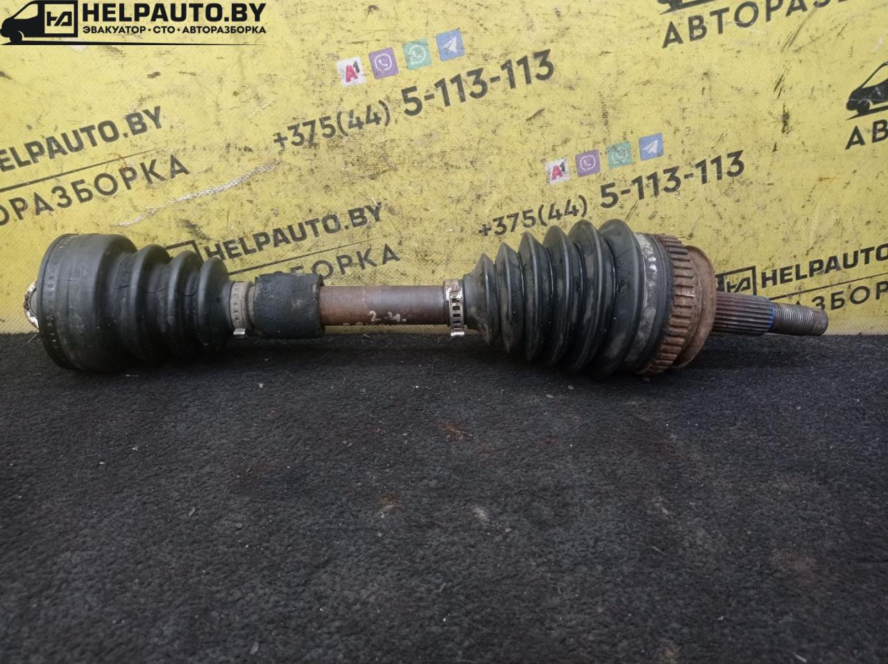 полуось передняя левая (приводной вал, ШРУС) Chrysler Voyager 3 поколение 1997, 2.4 л., EDZ, бензин, АКПП, зеленый, минивэн, передний привод - фото №1