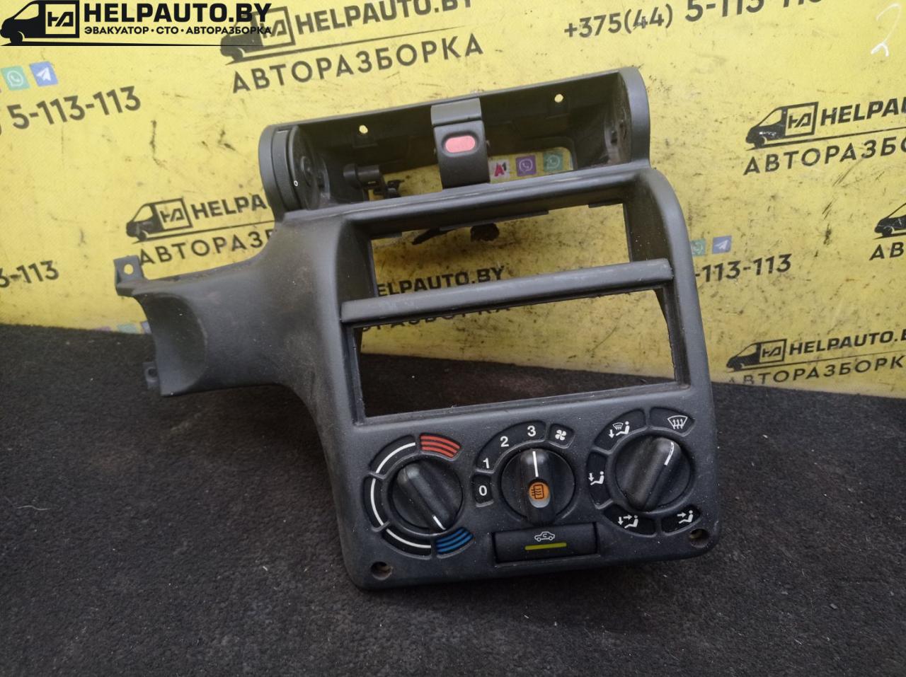 блок управления печки / климат-контроля Opel Astra F 1992, 1.4 л., C 14 NZ, бензин, МКПП, красный, хетчбэк 5 дв., передний привод - фото №1