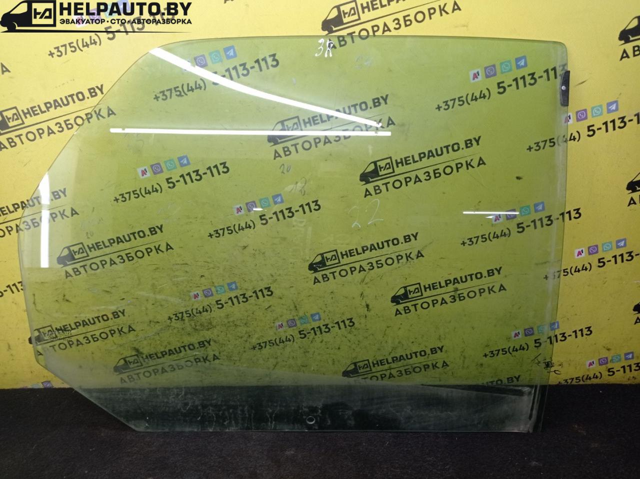 стекло двери задней правой Renault Scenic 1 поколение 1997, 1.6 л., K7M 702, бензин, МКПП, синий, минивэн, передний привод - фото №1