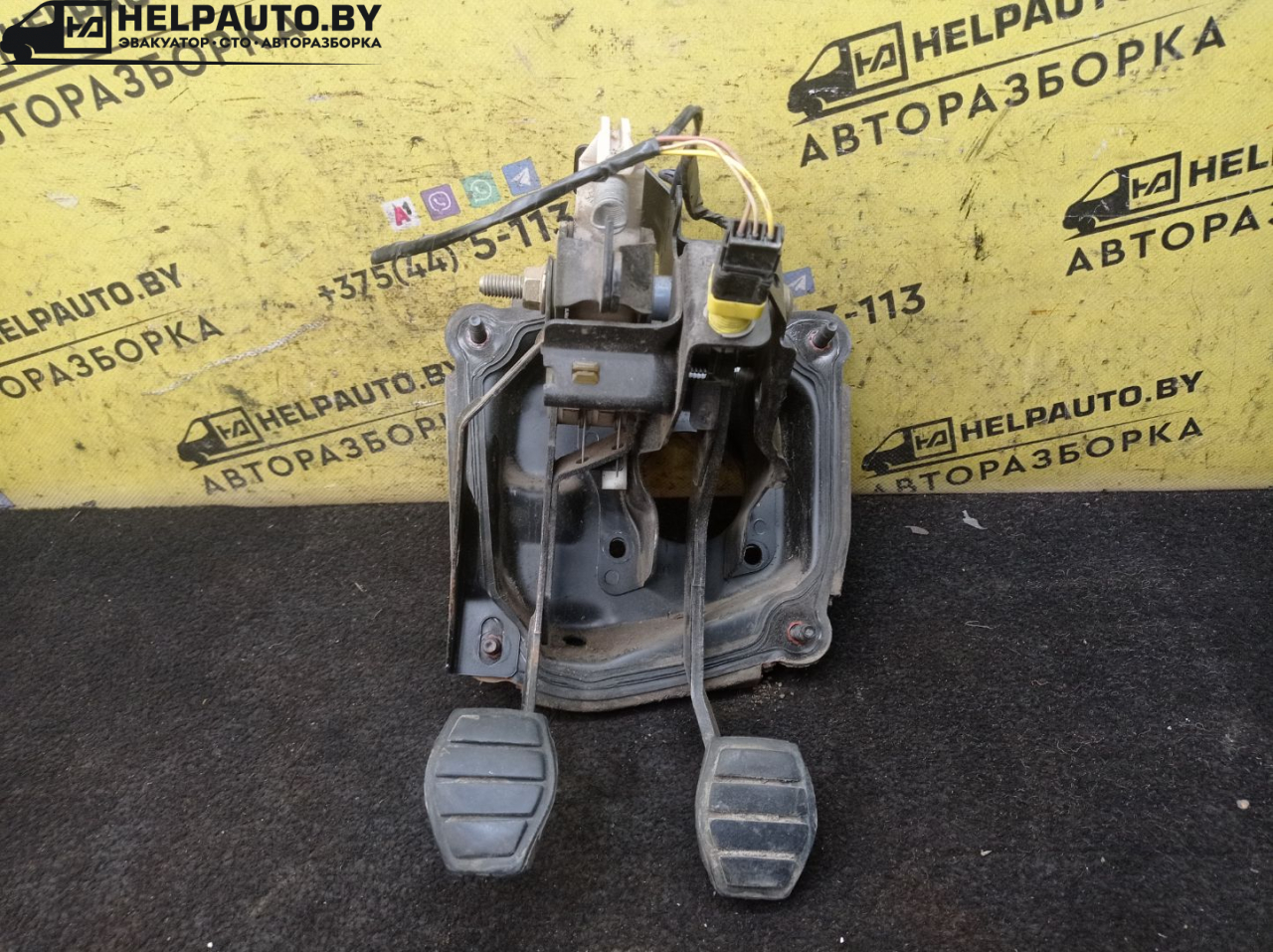 узел педальный (блок педалей) Renault Scenic 1 поколение 1997, 1.6 л., K7M 702, бензин, МКПП, синий, минивэн, передний привод - фото №1