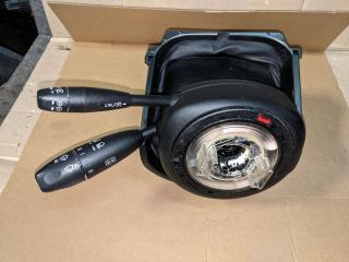 переключатель подрулевой (стрекоза) Mercedes-Benz E-Класс W212/S212/C207/A207 W212 2010, 2.2 л., дизель, АКПП, седан, задний привод, правый руль, A2124407503