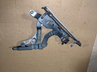 петля капота правая Mercedes-Benz E-Класс W212/S212/C207/A207 W212 2010, 2.2 л., дизель, АКПП, седан, задний привод, правый руль, A2048800228