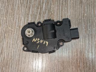 моторчик заслонки печки Mercedes-Benz E-Класс W212/S212/C207/A207 W212 2010, 2.2 л., дизель, АКПП, седан, задний привод, правый руль, EFB330