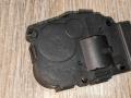 моторчик заслонки печки Mercedes-Benz E-Класс W212/S212/C207/A207 W212 2010, 2.2 л., дизель, АКПП, седан, задний привод, правый руль, EFB330 - фото №2