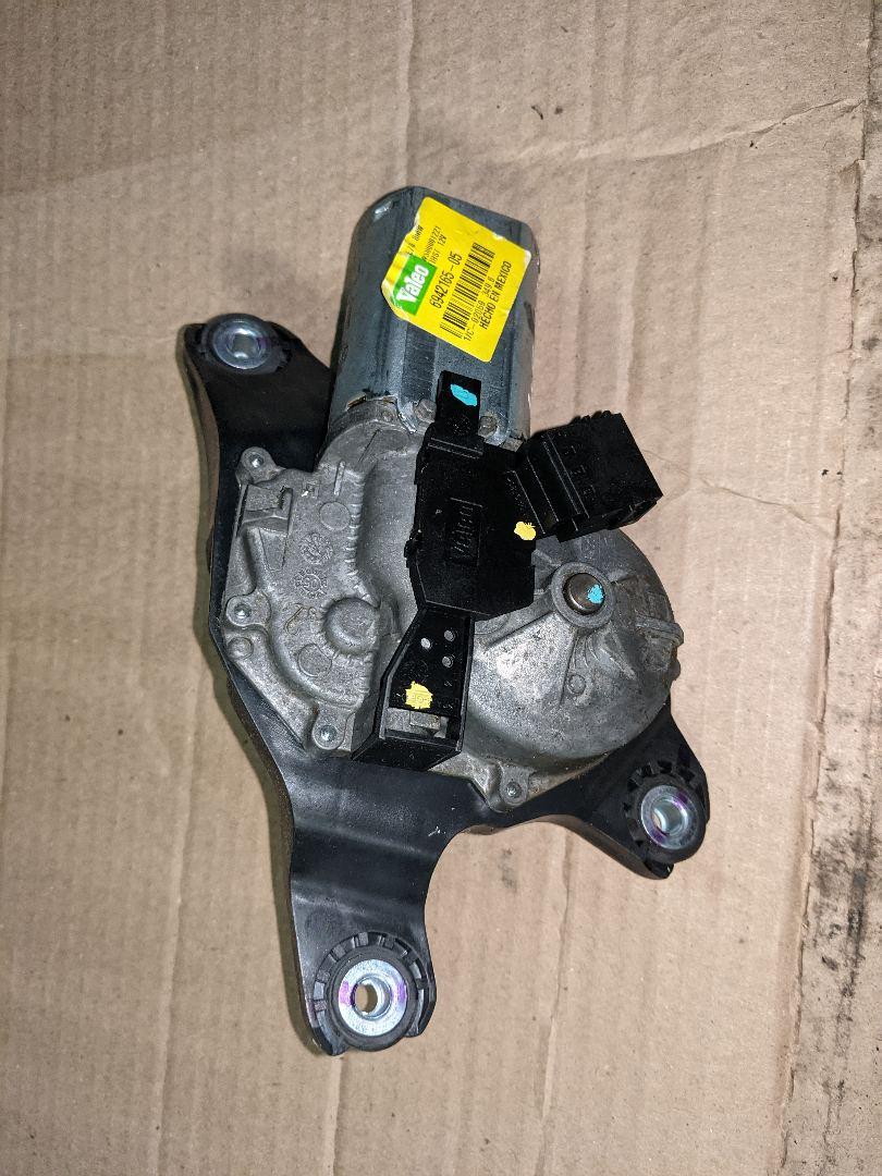 моторчик заднего стеклоочистителя (дворника) BMW X5 E70 2007, 4.8 л., N62 B48 A, бензин, АКПП, 67636942165 - фото №1