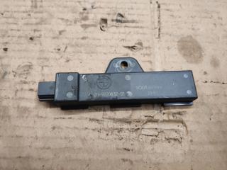 Антенна системы комфортного доступа BMW 7 серия F01/F02 F01 2011, 4.4 л., N63 B44 A, бензин, АКПП, черный, 9220832