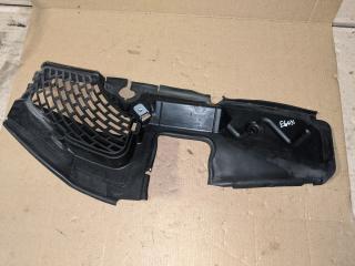 воздуховод (дефлектор) радиатора BMW 5 серия E60/E61 [рестайлинг] E60 2007, 3.0 л., N54 B30 A, бензин, АКПП, белый, седан, задний привод, 51747184517