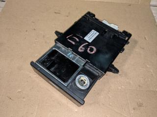 вещевой ящик центральной консоли BMW 5 серия E60/E61 [рестайлинг] E60 2007, 3.0 л., N54 B30 A, бензин, АКПП, белый, седан, задний привод, 6976376