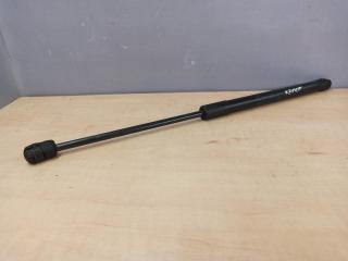 амортизатор капота BMW X5 E70 2009, 3.0 л., M57 D30 (306D3), дизель